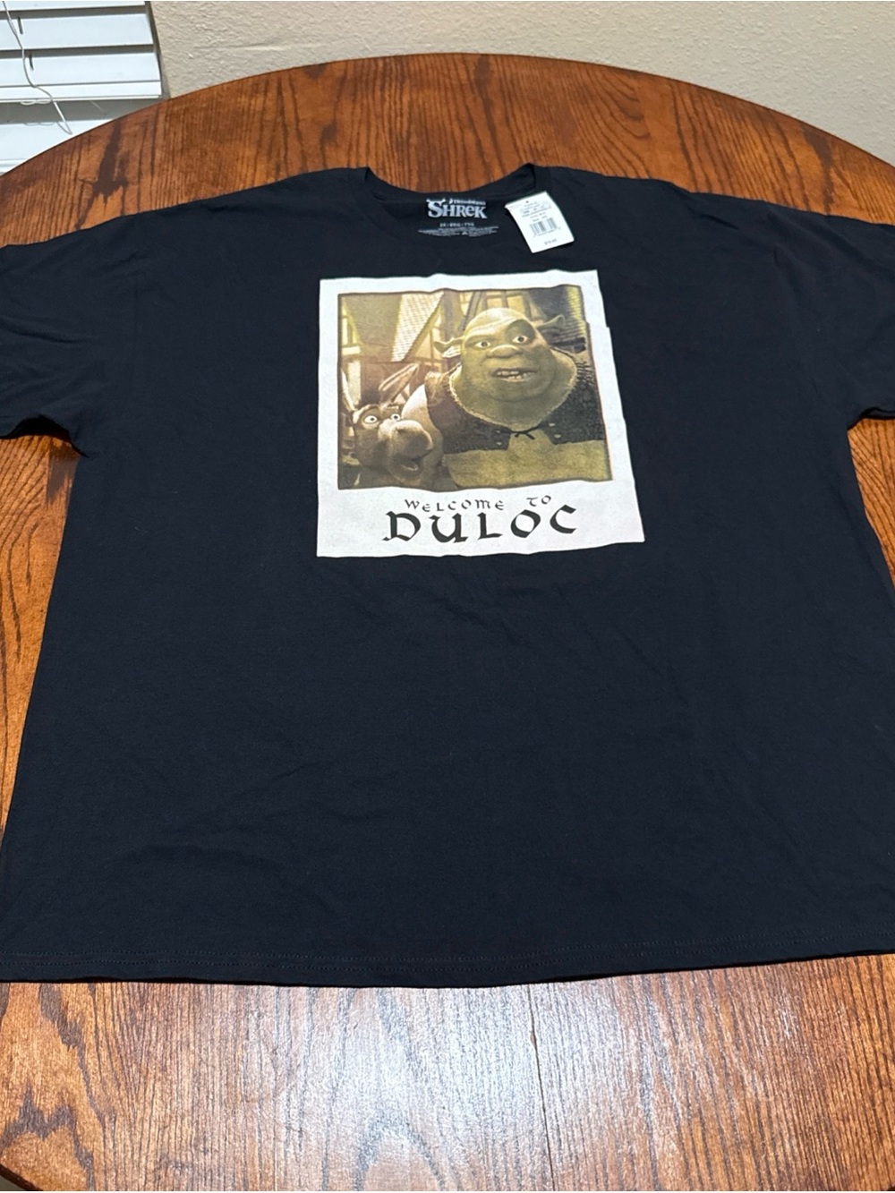 Kohl's Black Graphic Shrek 'Welcome to Duloc' Tee